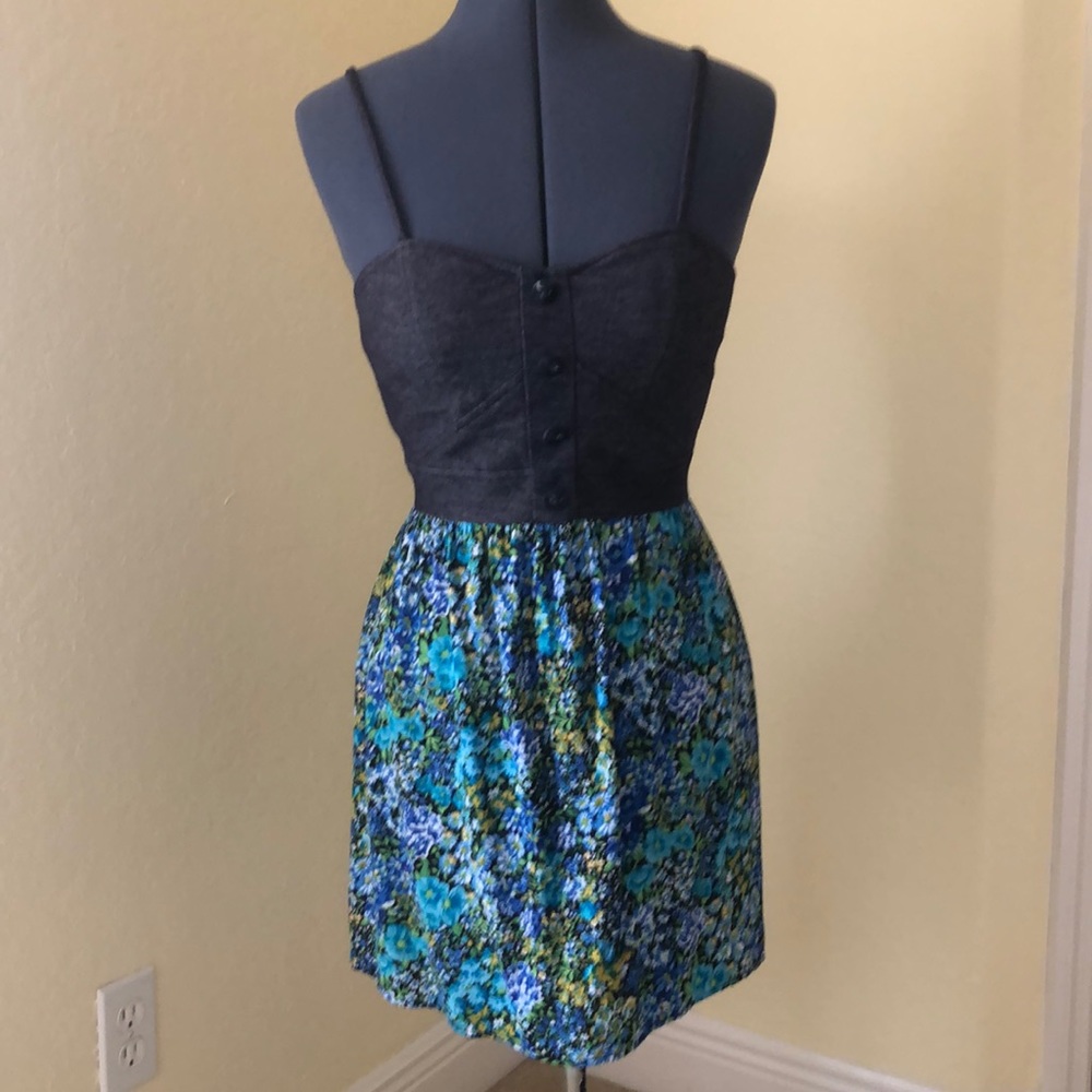 Cute and comfy!  Lightweight summer dress